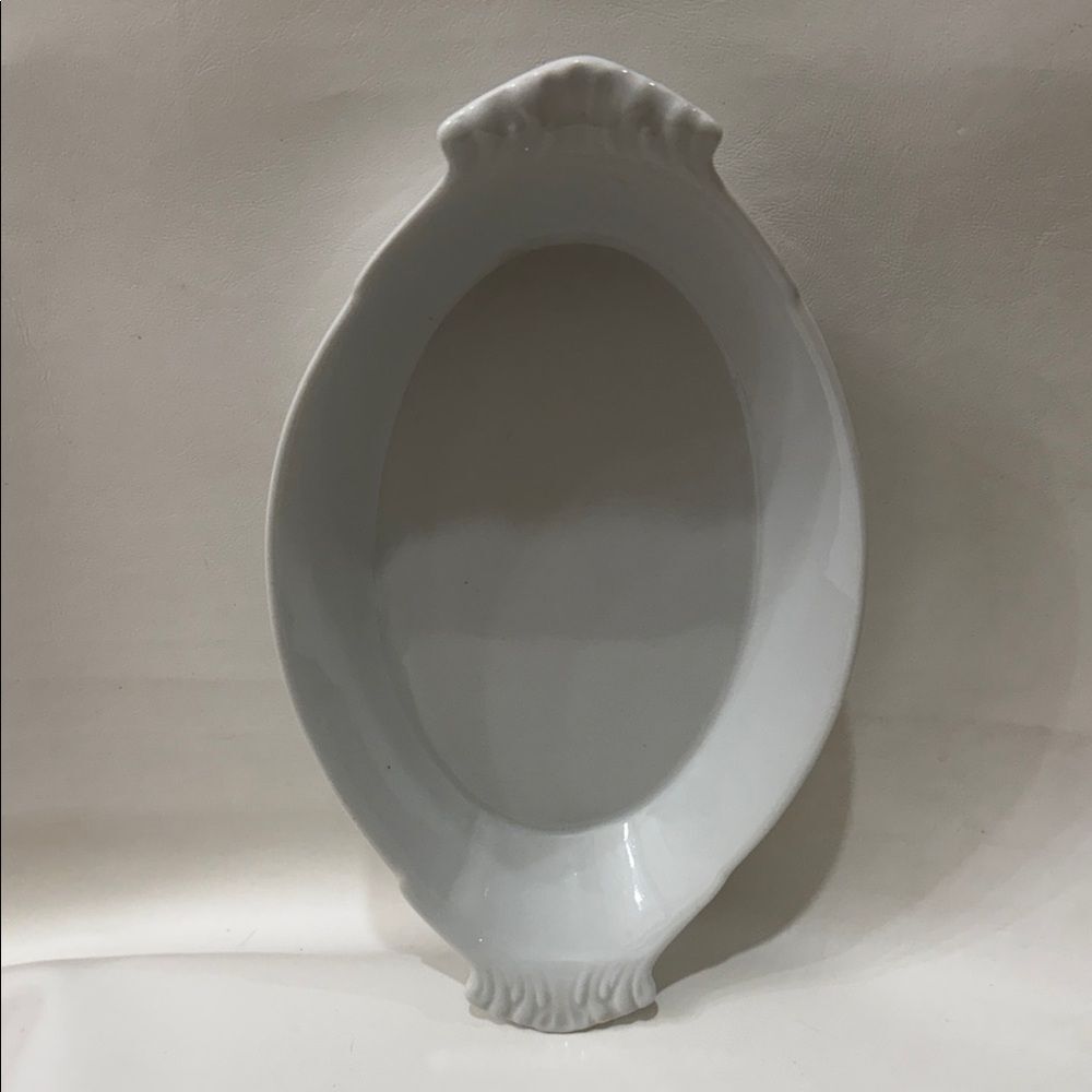 BIA Cordon Bleu 13 In Classic White 24 Oz Porcelain Oval Cooking Serving Dish